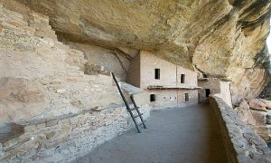 Smart use of available cliff space at Mesa Verde