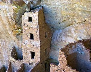 A good example of multilevel construction by the Anasazi