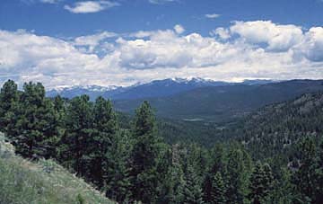 One of several ski valleys accessible via the Enchanted Circle bordered by the Carson National Forest
